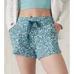 Athleta Balance 4"‎ Shortie in Clouded Leopard Blue Size 1X NWOT Soft Lounge